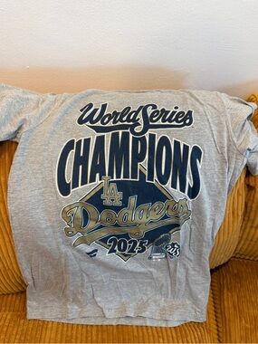 La Dodgers We Rule October Tshirt - Youth XL